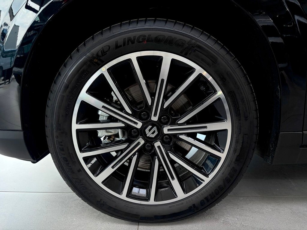 B10 DESIGN 67,1 kWh