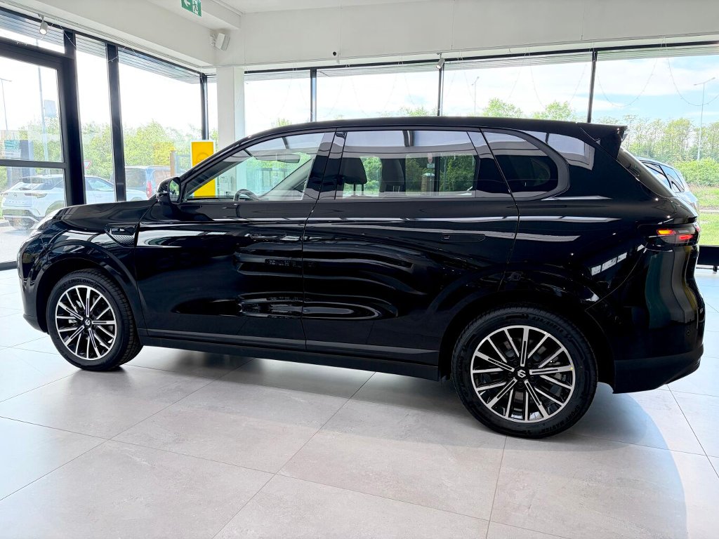 B10 DESIGN 67,1 kWh